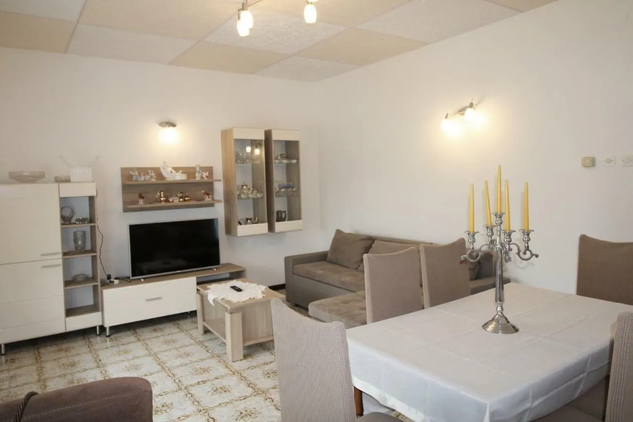 Holiday home Villa Valentina Liznjan