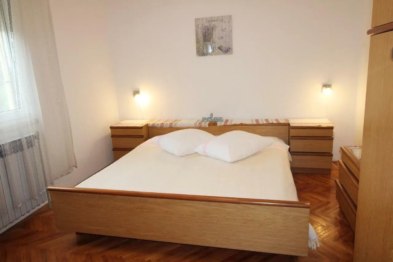 Holiday home Villa Valentina Liznjan